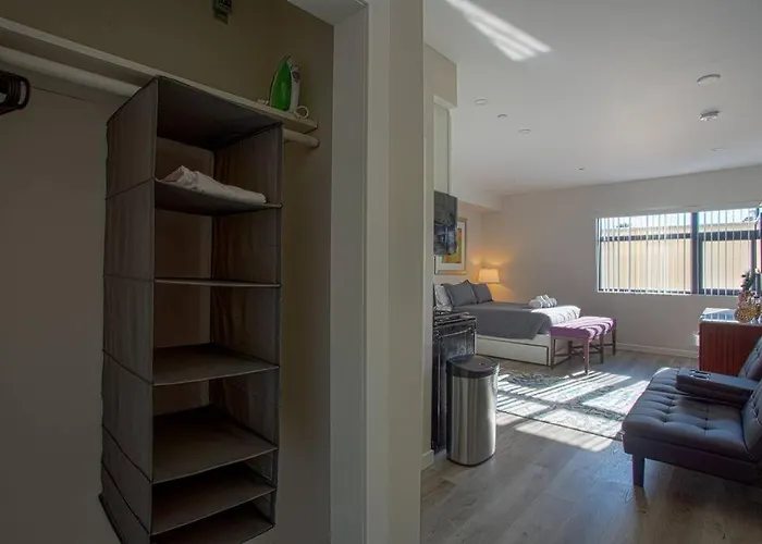 Luxurious Furnished Studio W Full Kitchen In Sd