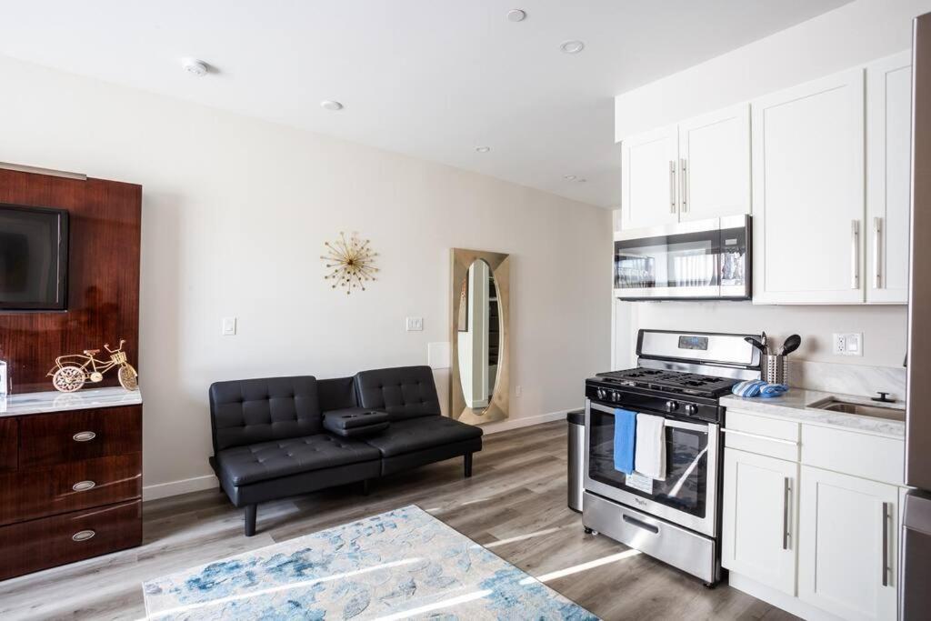 Appartement Luxurious Furnished W Full Kitchen In Sd San Diego